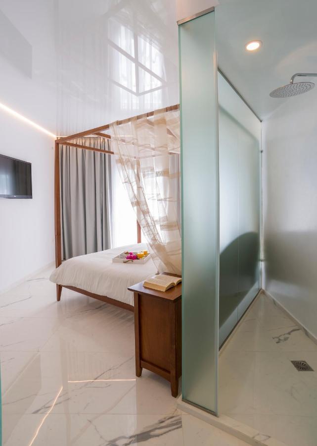 ดิออนนิซอส โฮเต็ล Hotel ออร์นอส ภายนอก รูปภาพ