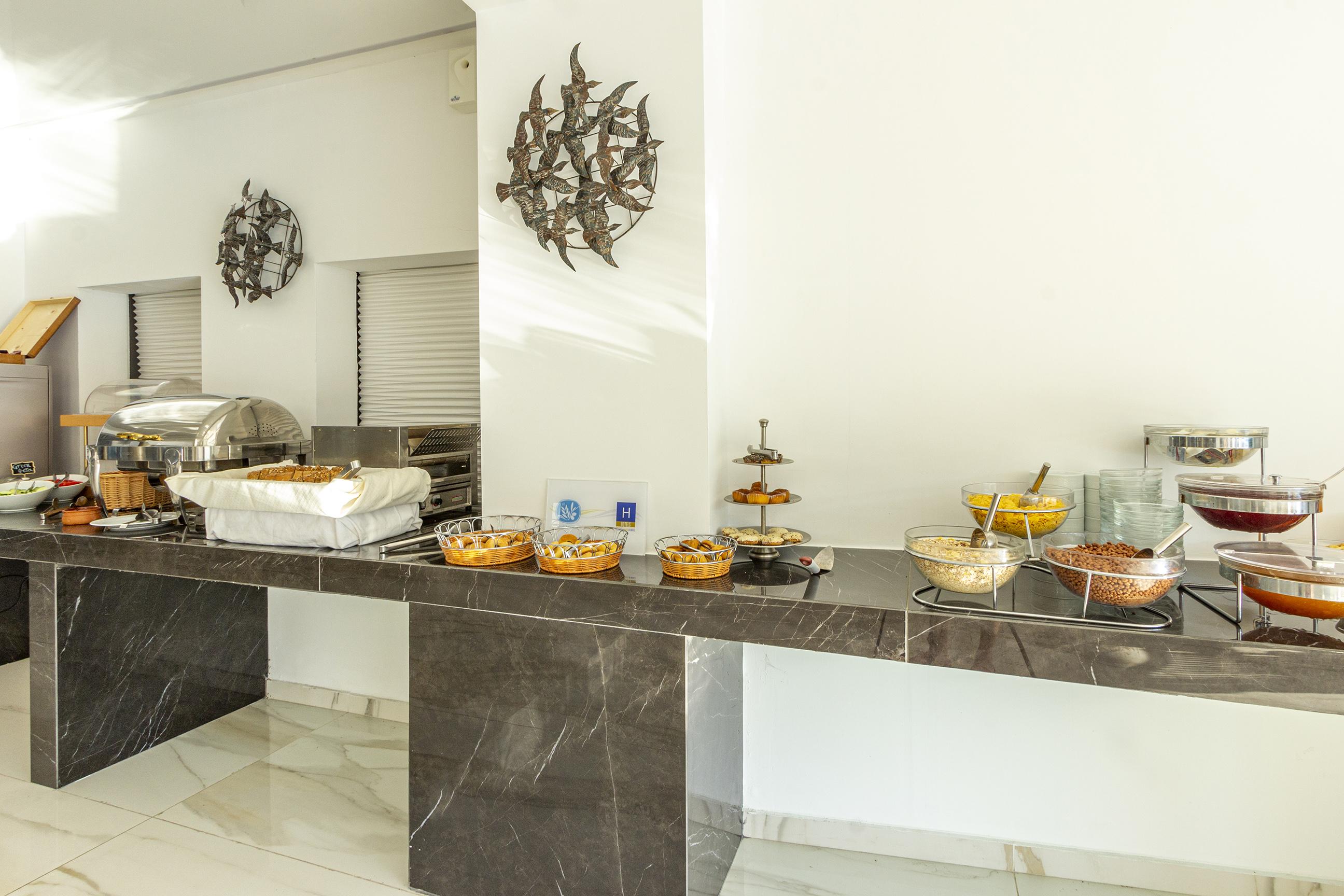 ดิออนนิซอส โฮเต็ล Hotel ออร์นอส ภายนอก รูปภาพ