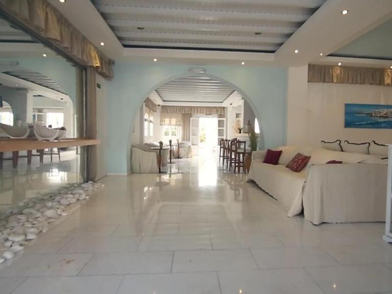 ดิออนนิซอส โฮเต็ล Hotel ออร์นอส ภายนอก รูปภาพ